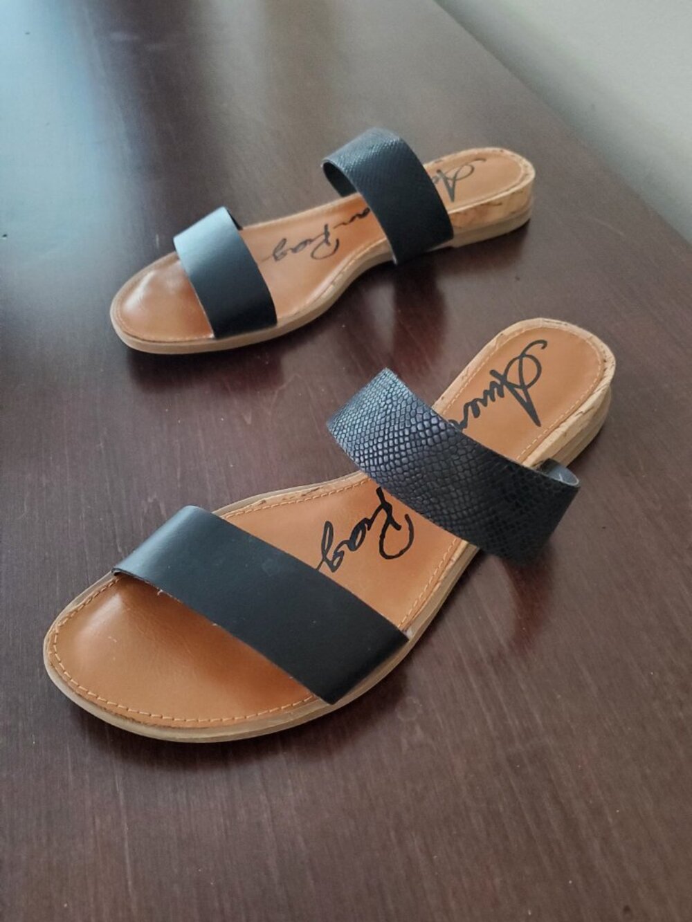 Slide Sandals - Picture 2 of 5